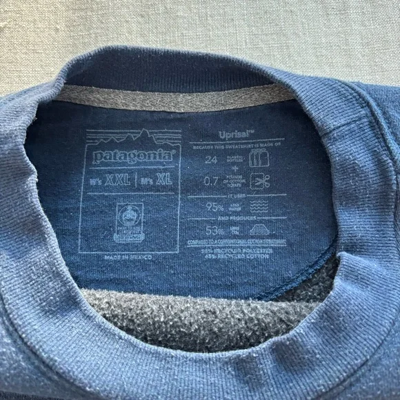 Patagonia Men's Fitz Roy Icon Uprisal Crewneck Sweater - Picture 3 of 4